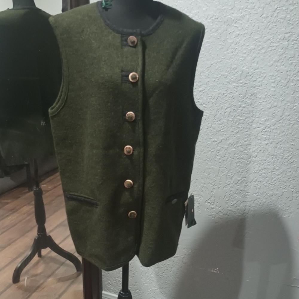 Women's Giesswein Olive Green Wool Vest